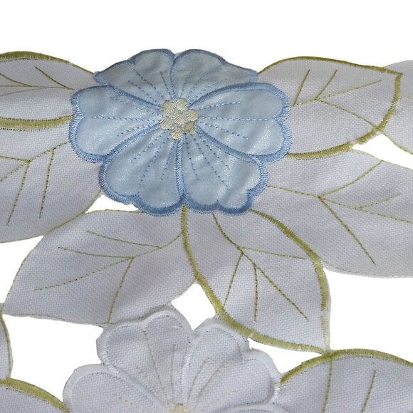 Sam Hedaya Table Runner Cutwork Floral Embroidered 72 in Pastel Lightweight - Picture 9 of 10